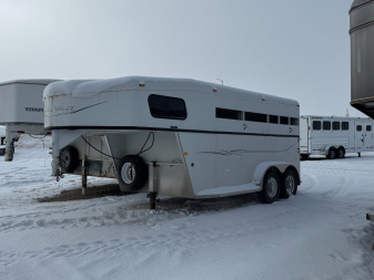 Used 2003 Trails West 2H Horse Trailer