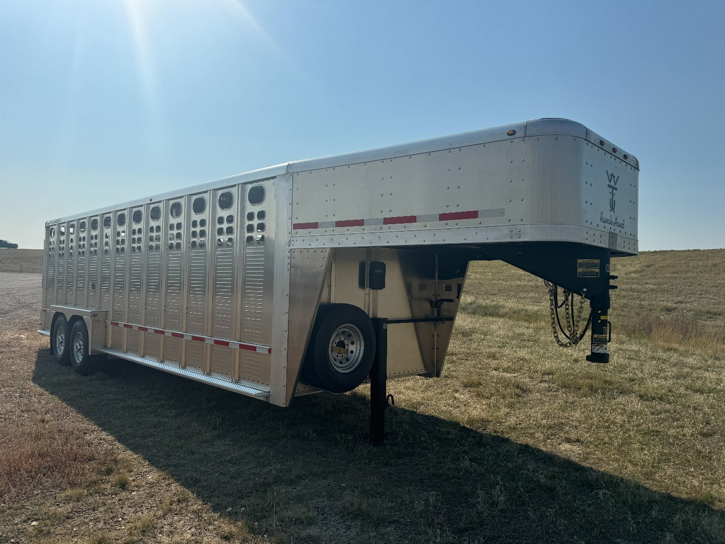 New 2025 WILSON 24' RANCH HAND STOCK TRAILER