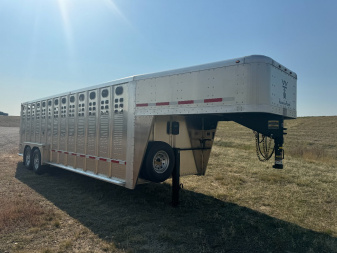 New 2025 WILSON 24' RANCH HAND STOCK TRAILER