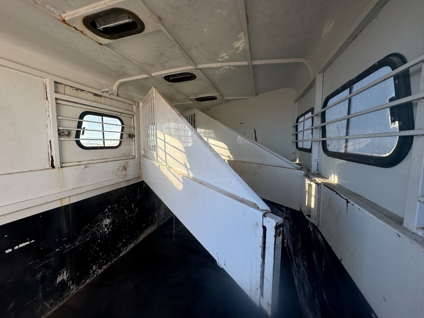 Used 1995 Trails West 3H BH Horse Trailer