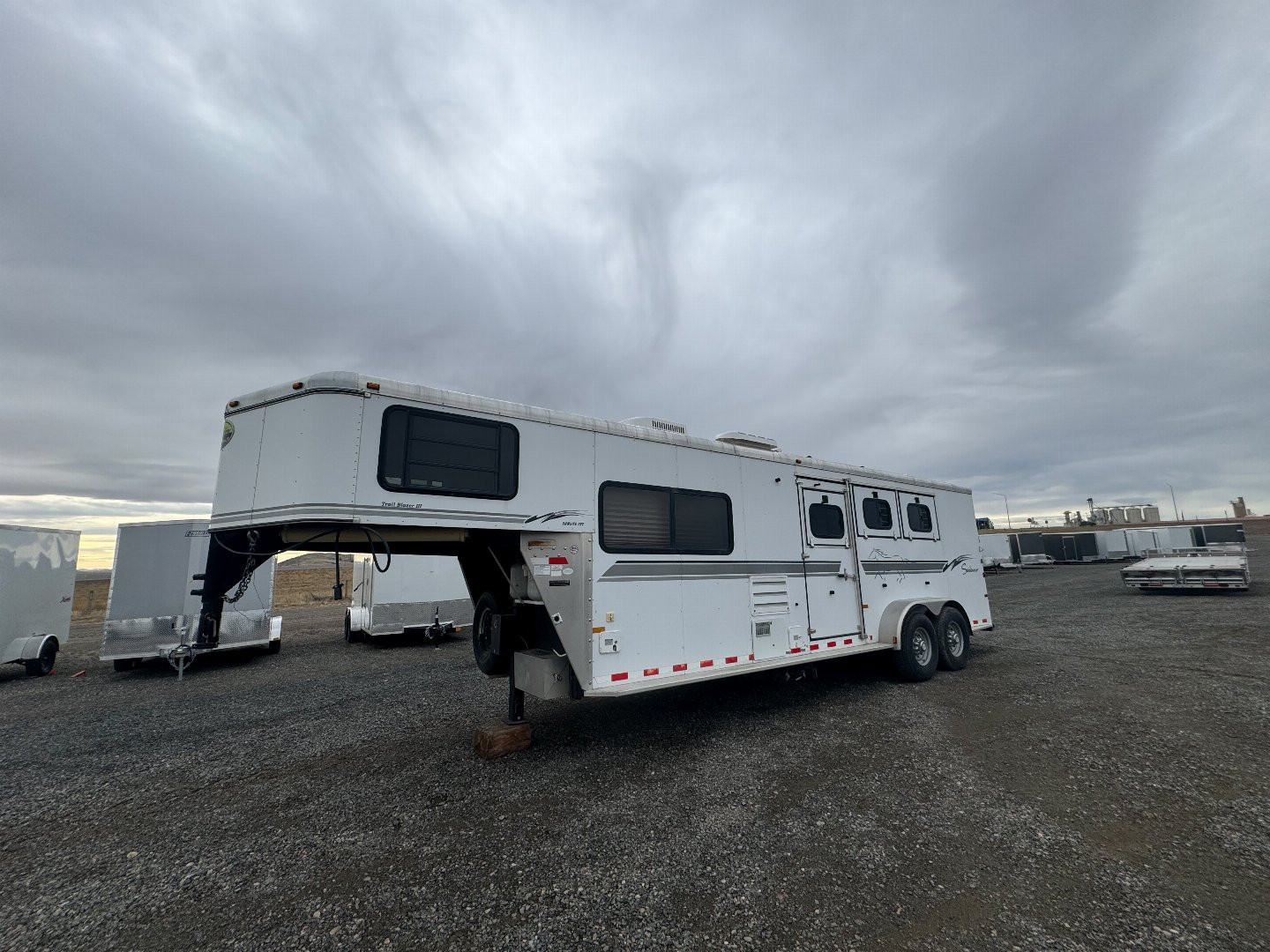 Used 2003 Sundowner Trailers 3H LQ Horse Trailer