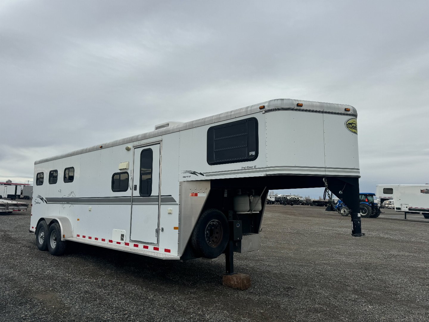 Used 2003 Sundowner Trailers 3H LQ Horse Trailer