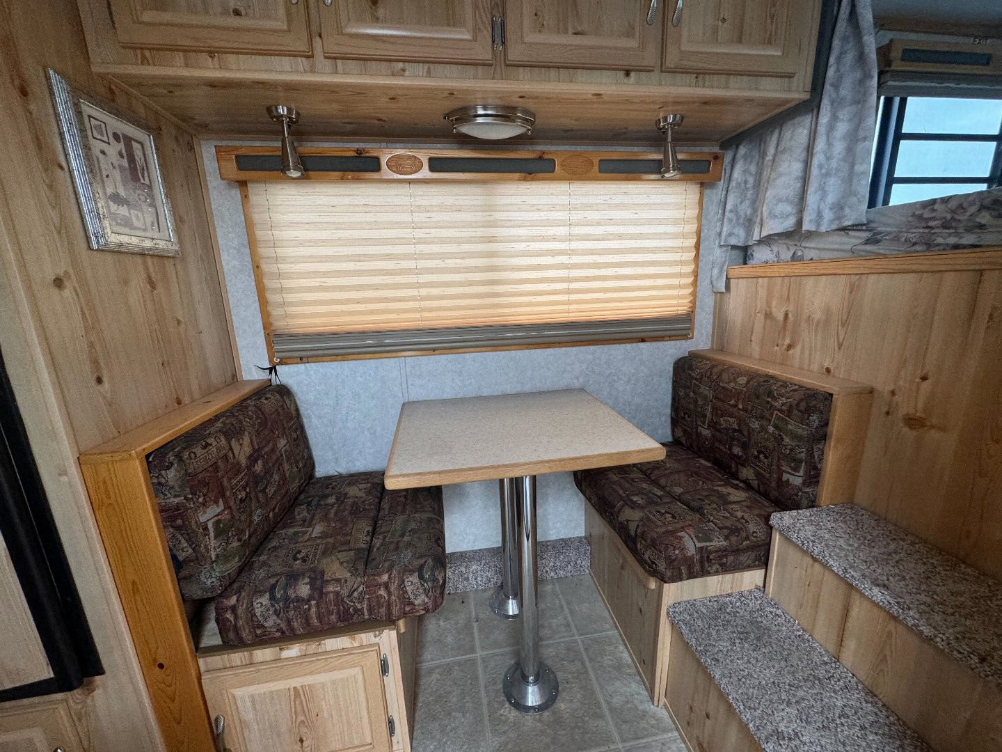 Used 2003 Sundowner Trailers 3H LQ Horse Trailer