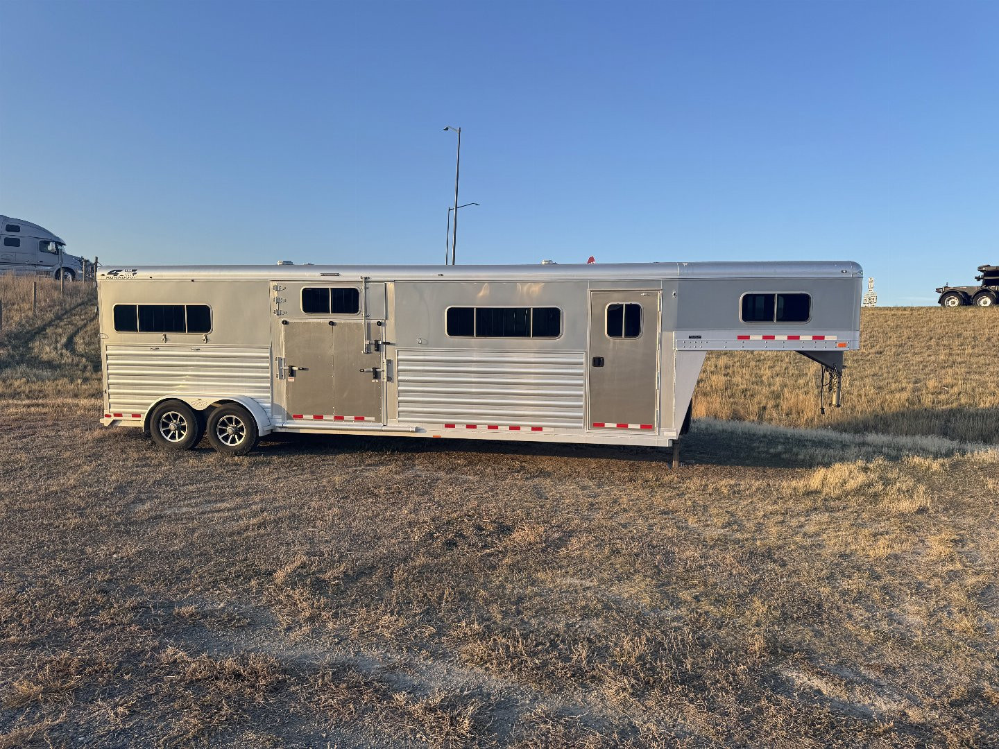 Used 2022 4-Star Trailers 4H HEAD TO HEAD