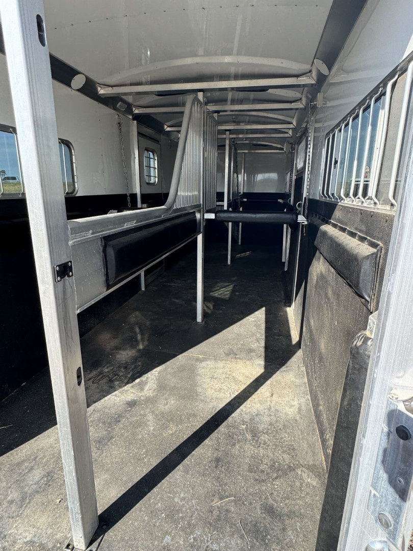 Used 2022 4-Star Trailers 4H HEAD TO HEAD