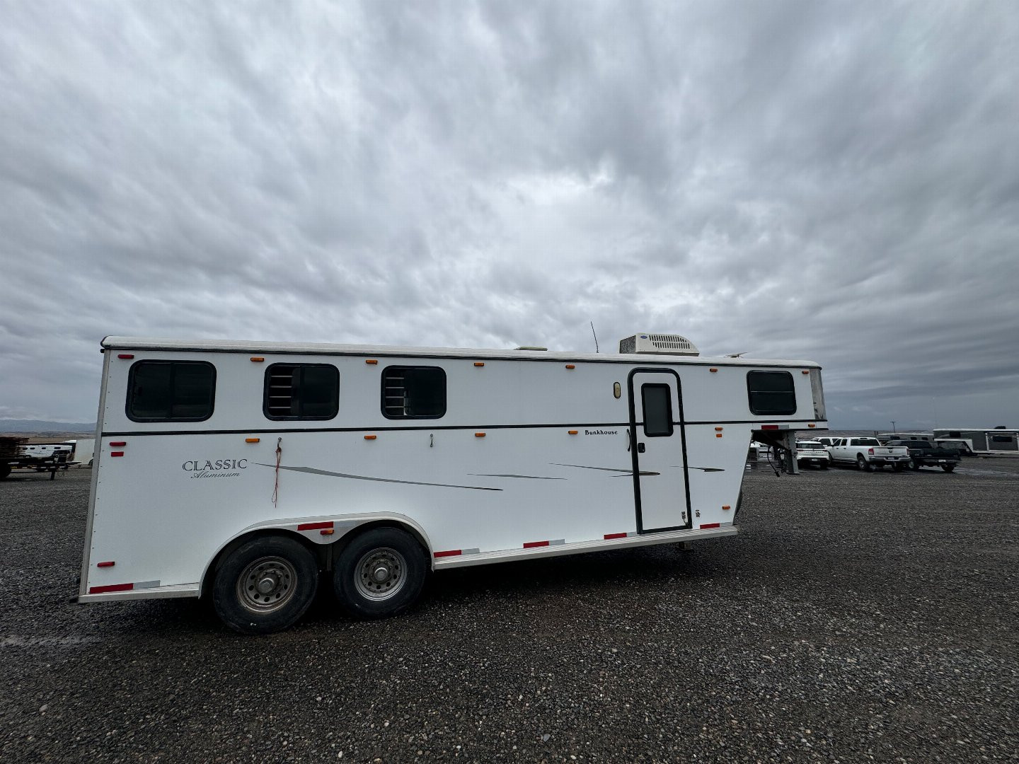 Used 2005 Classic 3H LQ Horse Trailer