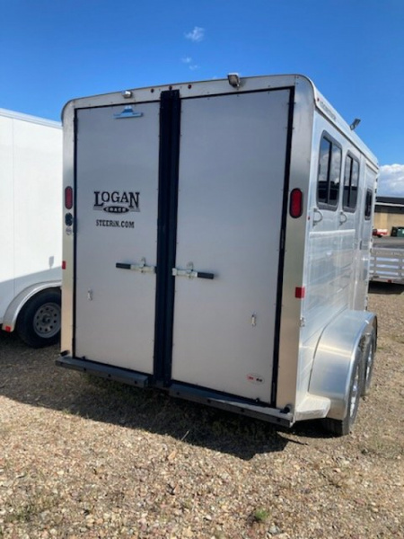New 2024 LOGAN COACH 2H BULLSEYE BH HORSE TRL