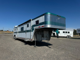Used 1995 Featherlite Trailers 3H LQ Horse Trailer