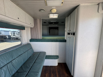 Used 1995 Featherlite Trailers 3H LQ Horse Trailer