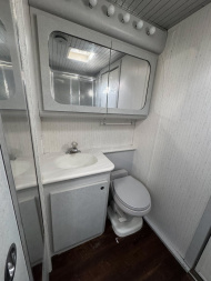 Used 1995 Featherlite Trailers 3H LQ Horse Trailer