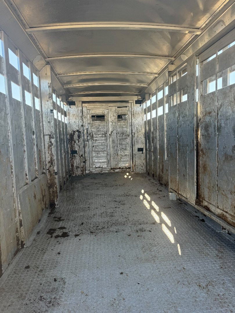 Used 2022 4-Star Trailers 24' Stock Trailer