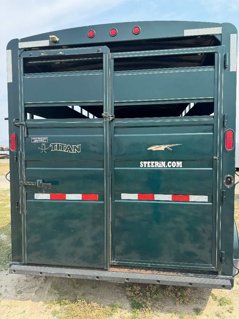 Used 2009 Titan Trailer 14 Stock Stock Stock Combo Trailer