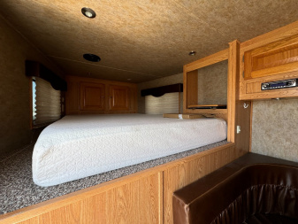 Used 2007 Kiefer Manufacturing Genesis 3H Living Quarter Horse Trailer