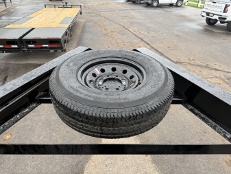 New 2026 PJ 83"x20' Gooseneck Angle Pipetop Trailer – P8