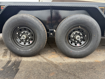 New 2026 PJ 83"x20' Gooseneck Angle Pipetop Trailer – P8