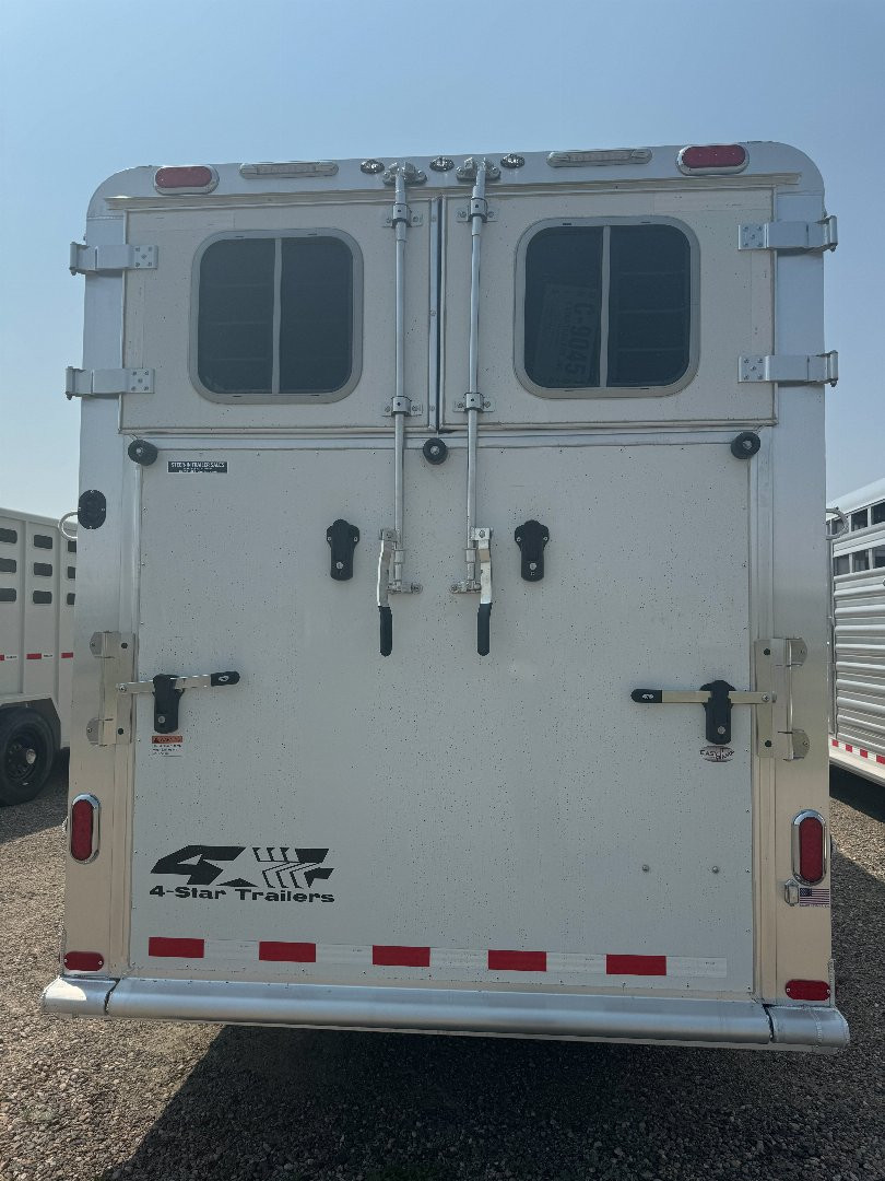 New 2025 4-Star 2+1 Horse Trailer