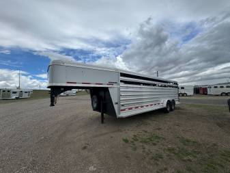 New 2024 Logan Coach Cattleman 24' Stock Trailer