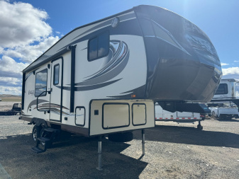 Used 2014 Keystone RV MONTANA Fifth Wheel