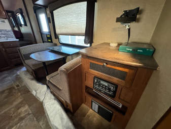 Used 2014 Keystone RV MONTANA Fifth Wheel