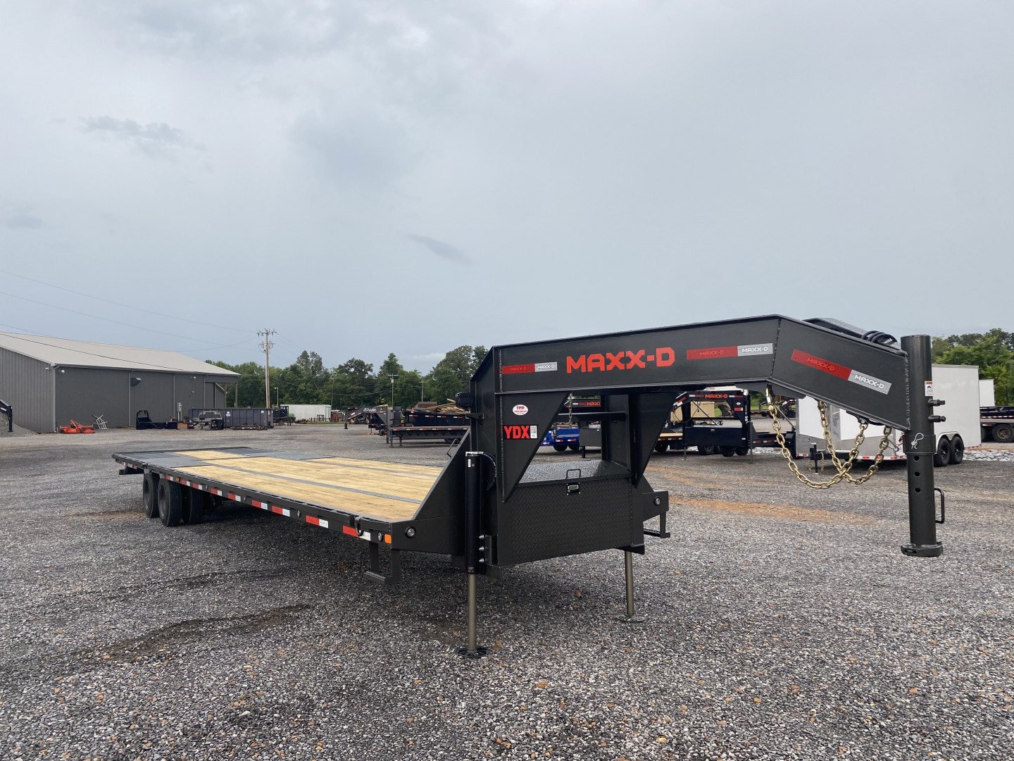 New 2026 MAXXD 40' x 102" 30k Hyd Dove Gooseneck Trailer