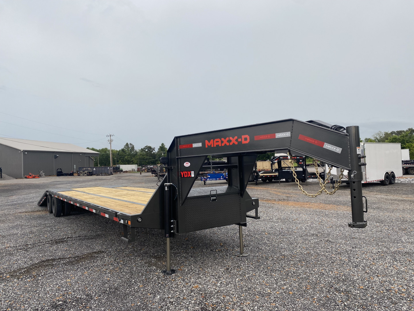 New 2026 MAXXD 40' x 102" 30k Hyd Dove Gooseneck Trailer