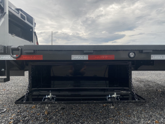 New 2026 MAXXD 40' x 102" 30k Hyd Dove Gooseneck Trailer