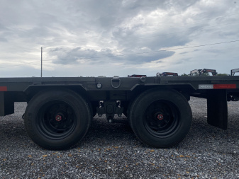 New 2026 MAXXD 40' x 102" 30k Hyd Dove Gooseneck Trailer