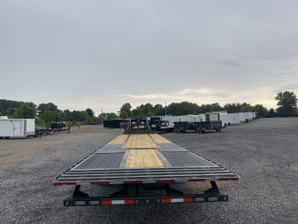 New 2026 MAXXD 40' x 102" 30k Hyd Dove Gooseneck Trailer