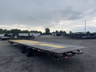 New 2026 MAXXD 40' x 102" 30k Hyd Dove Gooseneck Trailer