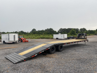 New 2026 MAXXD 40' x 102" 30k Hyd Dove Gooseneck Trailer