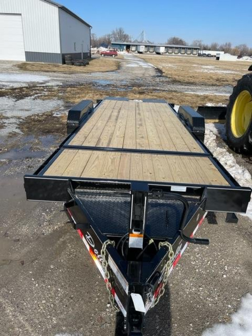 New 2024 DELTA MANUFACTURING 22' bumper Tilt Contractor