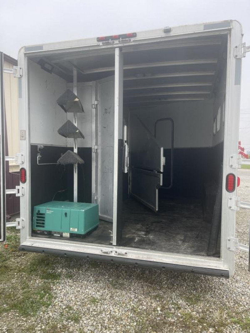 Used 2006 Exiss Trailers 3H LQ Horse Trailer