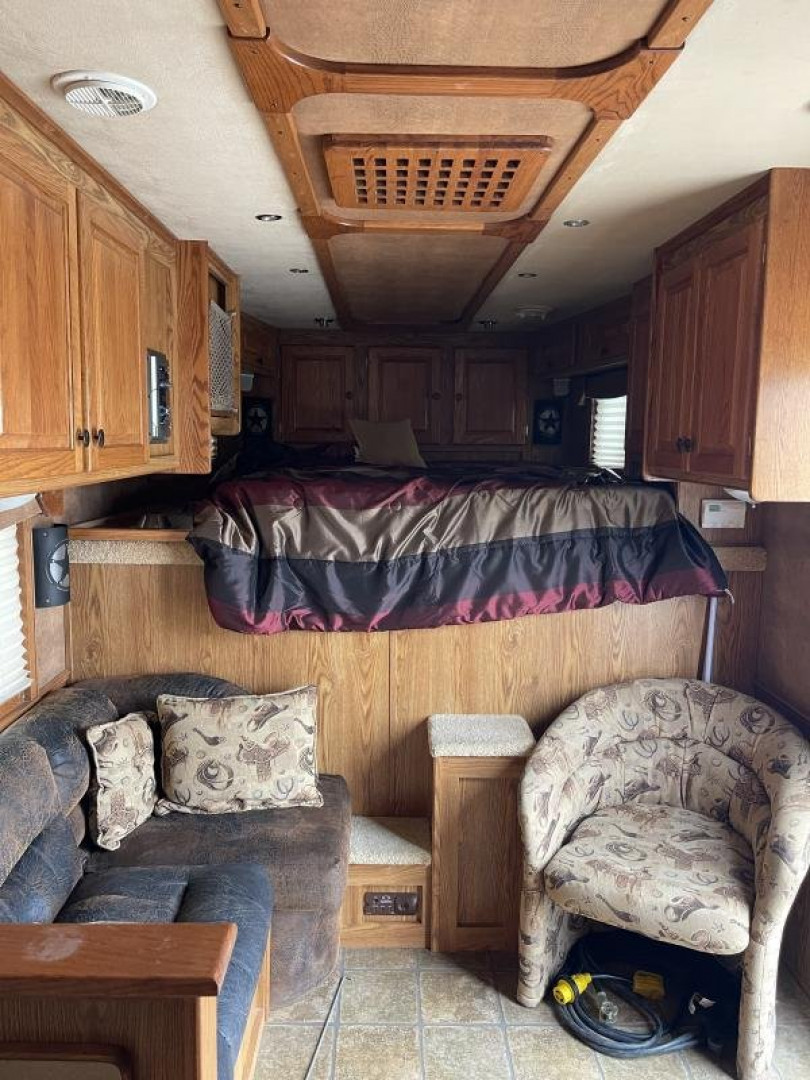Used 2006 Exiss Trailers 3H LQ Horse Trailer