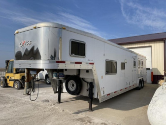 Used 2006 Exiss Trailers 3H LQ Horse Trailer
