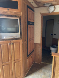 Used 2006 Exiss Trailers 3H LQ Horse Trailer