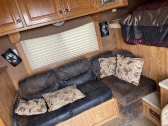 Used 2006 Exiss Trailers 3H LQ Horse Trailer