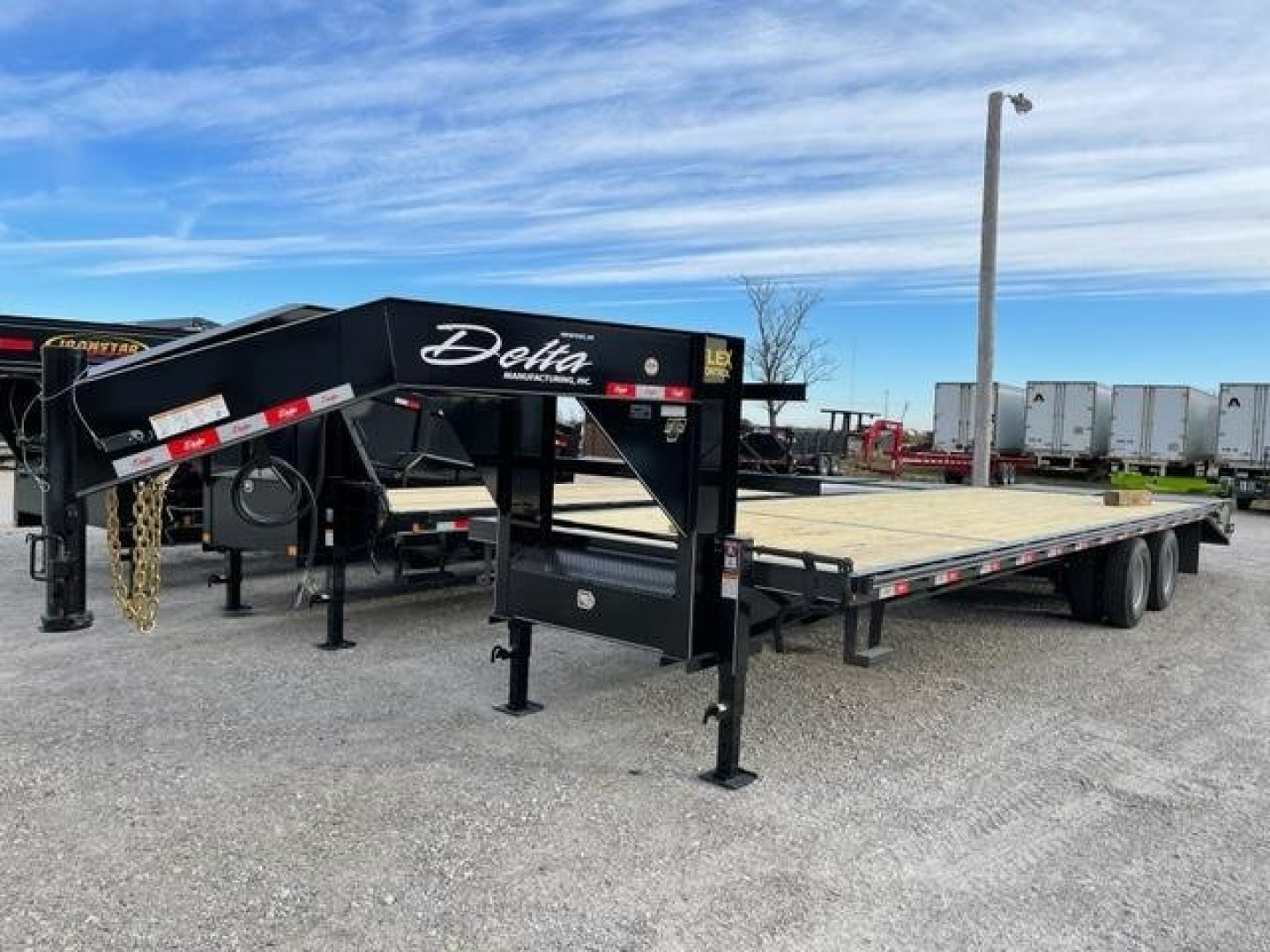 New Delta 32' Gooseneck Flatbed Trailer