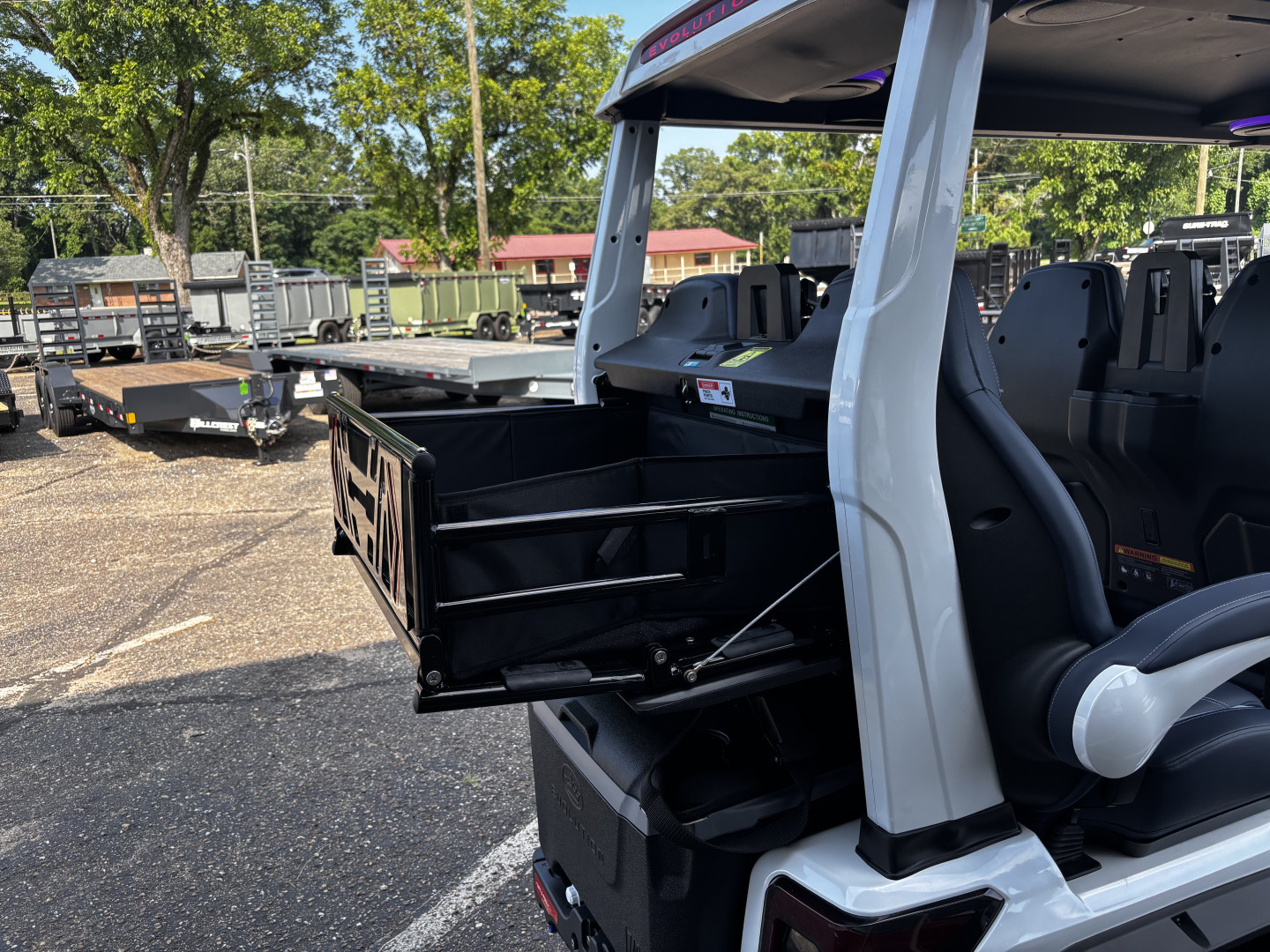 New 2025 Evolution Electric Vehicles XT4 Golf Cart