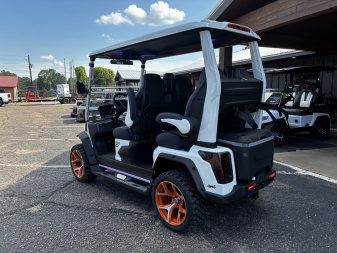 New 2025 Evolution Electric Vehicles XT4 Golf Cart