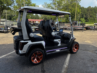 New 2025 Evolution Electric Vehicles XT4 Golf Cart