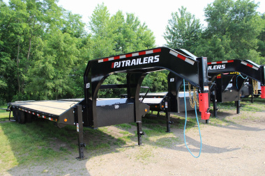 New 2026 PJ Trailers 32' MR 25K GVWR GOOSENECK EQUIPMENT TRAILER 5747 Equipment Trailer
