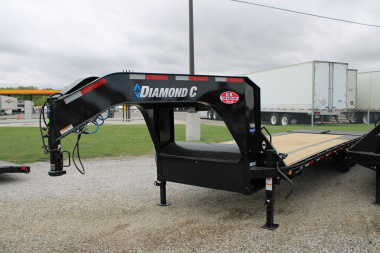 New 2025 Diamond C Trailers 25' MR 15.5K GVWR GOOSENECK EQUIPMENT TRAILER 48197 Equipment Trailer