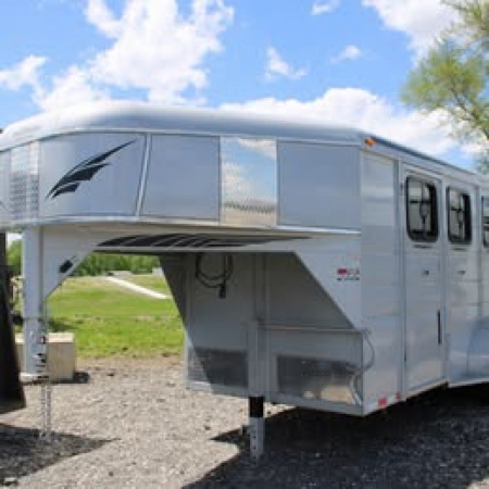 New 2024 Calico Trailers 3 HORSE GN Stock / Stock Combo Trailer