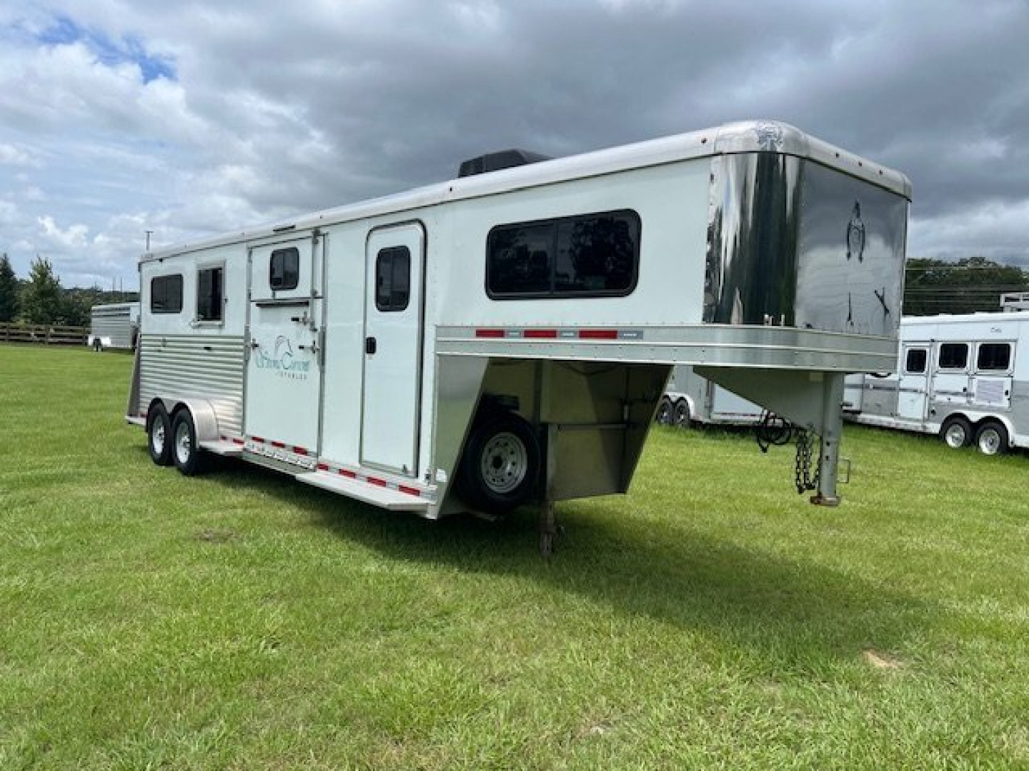 Used 2022 Adam 2+1 with dressing room Horse Trailer