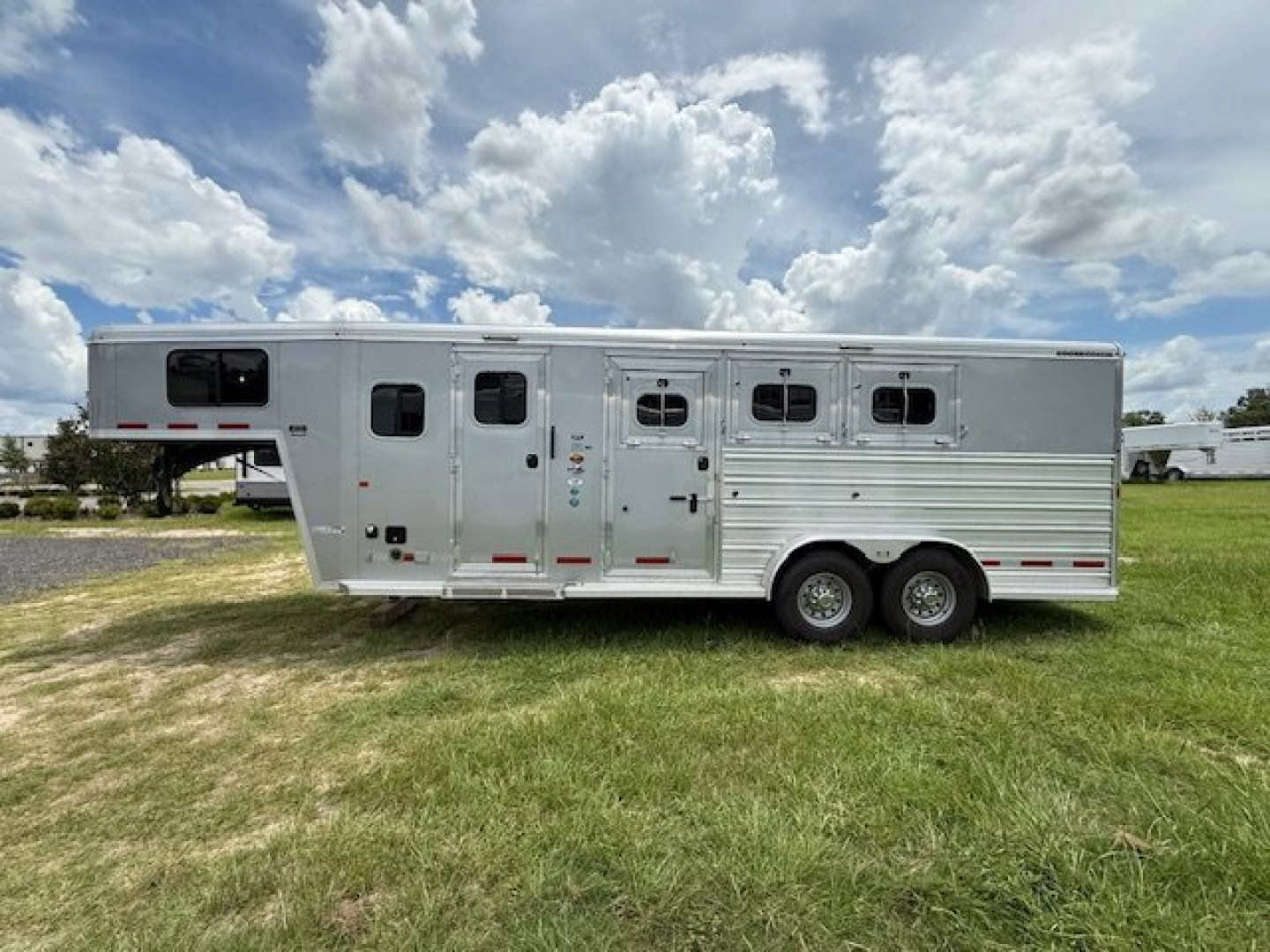 Used 2019 Logan Coach Riot 3 horse weekender Horse Trailer