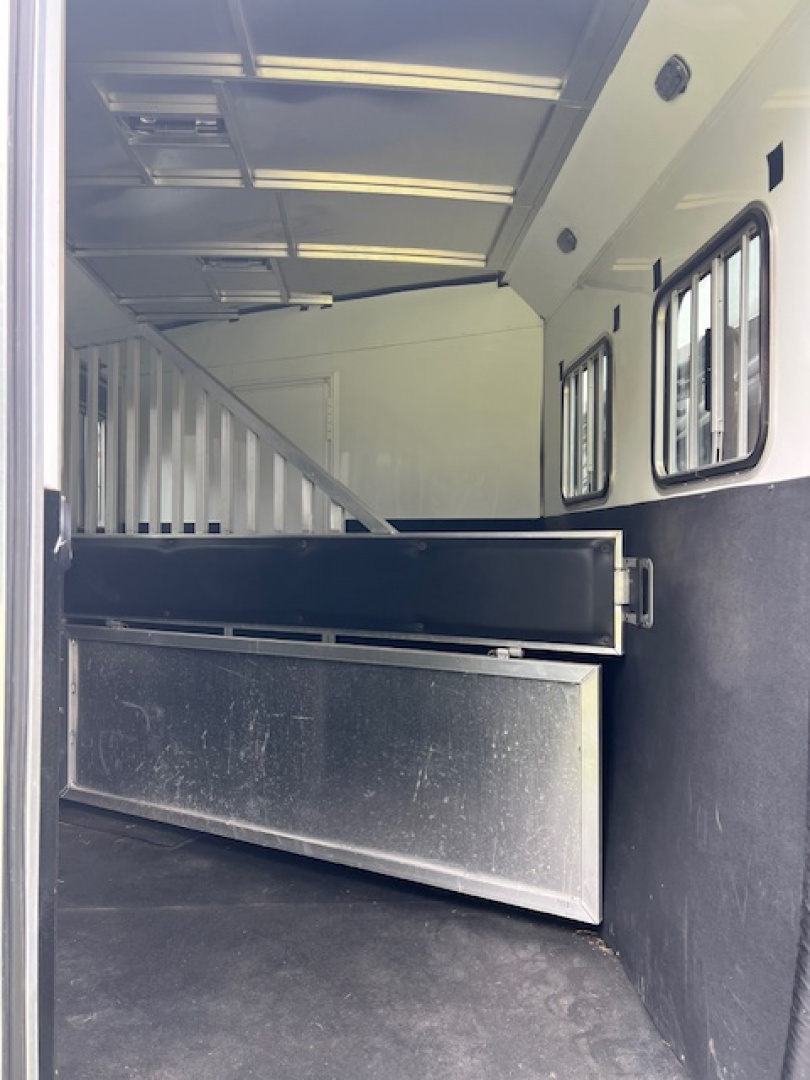 Used 2020 Bison Trailers 7' wide Trail Boss 2 horse w/ 11' lq slide Horse Trailer