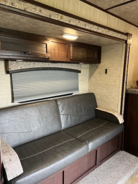 Used 2020 Bison Trailers 7' wide Trail Boss 2 horse w/ 11' lq slide Horse Trailer