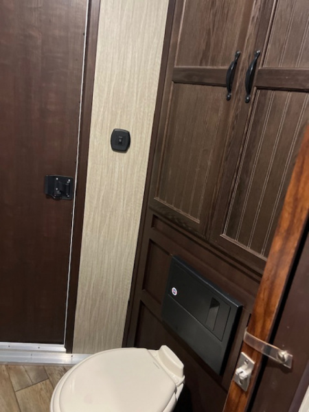 Used 2020 Bison Trailers 7' wide Trail Boss 2 horse w/ 11' lq slide Horse Trailer