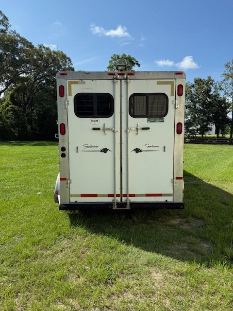Used 1999 Sundowner 3 horse Adobe with weekender lq Horse Trailer