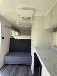 Used 1999 Sundowner 3 horse Adobe with weekender lq Horse Trailer